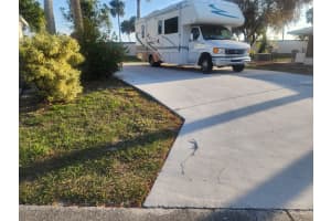 6510 SE 56th Ln, Okeechobee, FL 34974 Sold 03/31/25