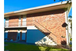 18606 Bobolink Dr 18606, Hialeah, FL 33015 Sold 05/23/25