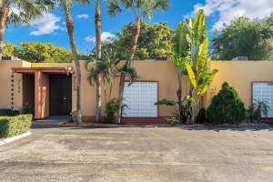 7116 Ballantrae Ct 7116, Miami Lakes, FL 33014 Sold 05/02/25