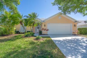 5425 SW Temple Ter, Vero Beach, FL 32968 Sold 04/30/25