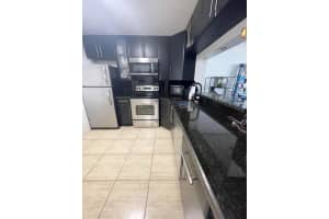 400 NE 12th Ave 305, Hallandale Beach, FL 33009 Sold 05/02/25