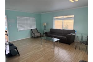 323 Monroe St 6, Hollywood, FL 33019 - MLS#F10492325