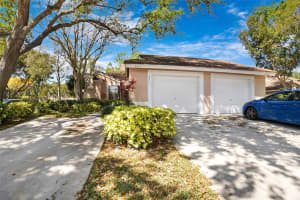 8315 Springlake Dr 8315, Boca Raton, FL 33496 Sold 07/17/25