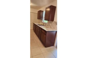 2829 9th Place, Unincorporated, FL 33311 - MLS#F10492396