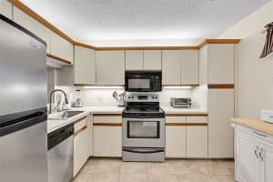 3860 N Carambola Cir 2957, Coconut Creek, FL 33066 Sold 08/06/25