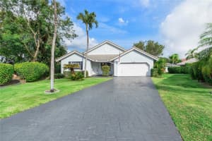 5486 Pine Ln, Coral Springs, FL 33067 Sold 04/25/25