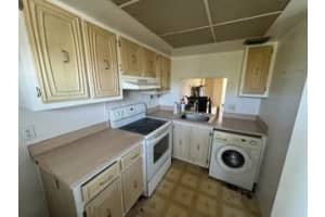 112 Royal Park Dr 4B, Oakland Park, FL 33309 Sold 04/10/25