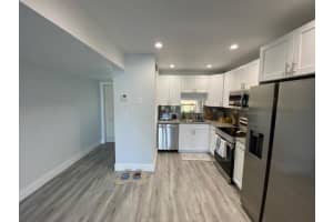 8961 S Hollybrook Blvd 301, Pembroke Pines