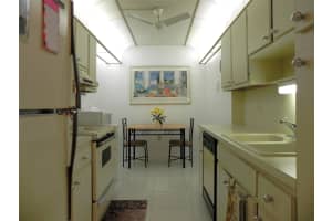 4001 Hillcrest Dr 315, Hollywood, FL 33021 Sold 10/30/25