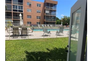 3048 E Sunrise Lakes Dr 120, Sunrise, FL 33322 Sold 05/08/25