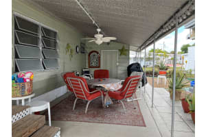 8557 SW 17th St, Davie, FL 33324 Sold 06/25/25