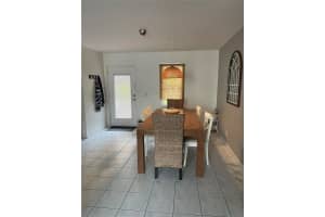 2821 Somerset Dr 217, Lauderdale Lakes