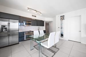 31 SE 6th St 2002, Miami, FL 33131 - MLS#F10492696