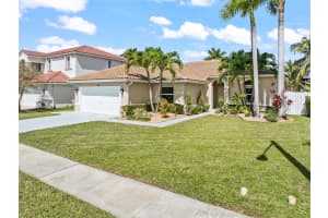 19087 NW 23rd St, Pembroke Pines, FL 33029 Sold 05/22/25