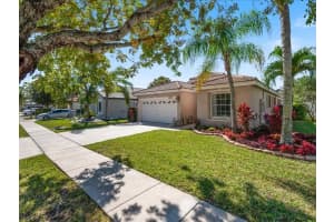 17646 10th Street, Pembroke Pines, FL 33029 - MLS#F10492720