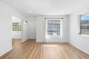 280 NW 57th Ct, Miami, FL 33126 Sold 08/22/25