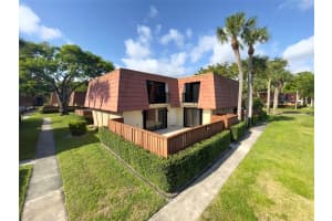 306 Buttonwood Ln 306, Boynton Beach, FL 33436 Sold 07/21/25