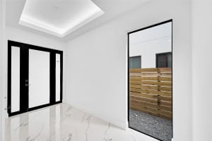 807 NE 16th Ter, Fort Lauderdale, FL 33304 Sold 04/18/25