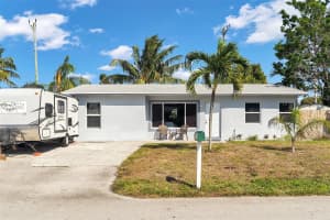 2560 NE 8th Ter, Pompano Beach, FL 33064 Sold 04/29/25
