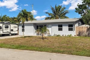 2560 NE 8th Ter, Pompano Beach, FL 33064 Sold 04/29/25