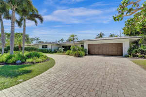 2648 NE 37th Dr, Fort Lauderdale, FL 33308 Sold 05/01/25