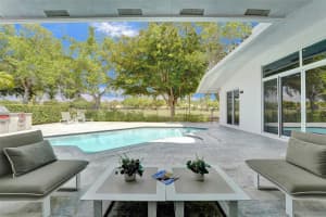 2525 Montclaire Cir, Weston, FL 33327 Sold 05/19/25