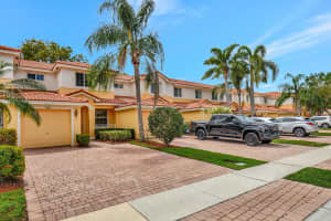 7450 Sarentino Ln 109, Boynton Beach, FL 33437 Sold 07/03/25