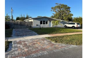 917 W Duval St, Lantana, FL 33462 Sold 04/25/25