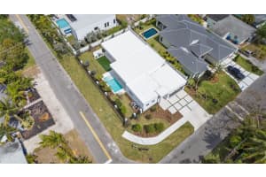 301 NE 21st Street, Wilton Manors, FL 33305 Sold 04/02/25