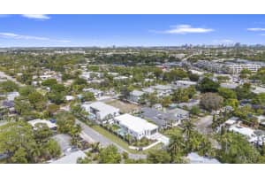 301 NE 21st Street, Wilton Manors, FL 33305 Sold 04/02/25