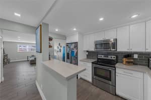 611 NE 14th Ave 306, Fort Lauderdale, FL 33304 - MLS#F10493147