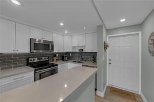 611 NE 14th Ave 306, Fort Lauderdale, FL 33304 - MLS#F10493147