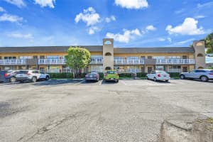 9101 Sunrise Lakes Boulevard, Sunrise, FL 33322 - MLS#F10493149