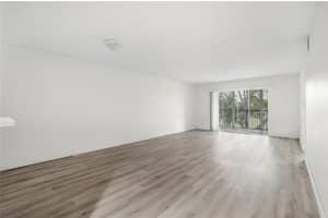 1101 SW 128th Ter 313C, Pembroke Pines, FL 33027 - MLS#F10493153