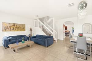 9419 W 32nd Ln 9419, Hialeah, FL 33018 Sold 04/28/25