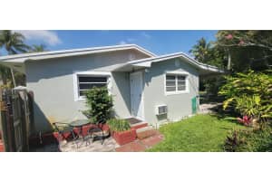 2631 Monroe St, Hollywood, FL 33020 Sold 05/14/25