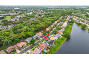 1671 E Oak Knoll Cir, Davie, FL 33324 Sold 04/25/25