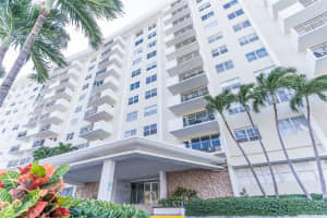 401 Golden Isles Dr 412, Hallandale Beach, FL 33009 - MLS#F10493407