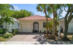 4812 Nw 19th St, Coconut Creek