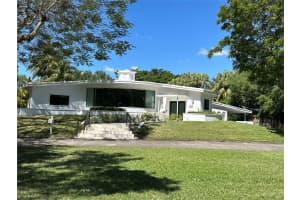 6205 Sw 108 St, Pinecrest