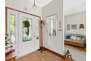 8446 93rd Ave, Vero Beach, FL 32967 - MLS#F10493457