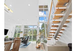 805 NE 6th St, Fort Lauderdale, FL 33304 Sold 06/18/25