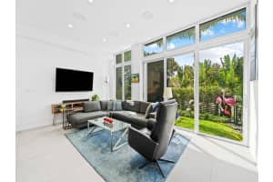 805 NE 6th St, Fort Lauderdale, FL 33304 Sold 06/18/25