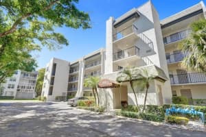 9235 Lagoon Pl 410, Davie, FL 33324 Sold 08/17/25