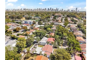 2271 SW 19th Ter, Miami, FL 33145 - MLS#F10493587