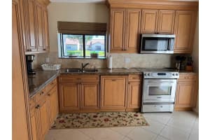 12 Columbia Ct, Deerfield Beach, FL 33442 Sold 05/30/25