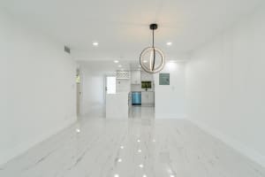 9220 S Hollybrook Lake Dr 107, Pembroke Pines, FL 33025 Sold 05/06/25