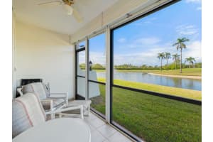 9923 S Hollybrook Lake Dr 109, Pembroke Pines
