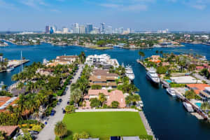 2455 Del Lago Dr, Fort Lauderdale