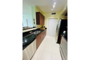 2401 65th Street, Fort Lauderdale, FL 33308 - MLS#F10493667